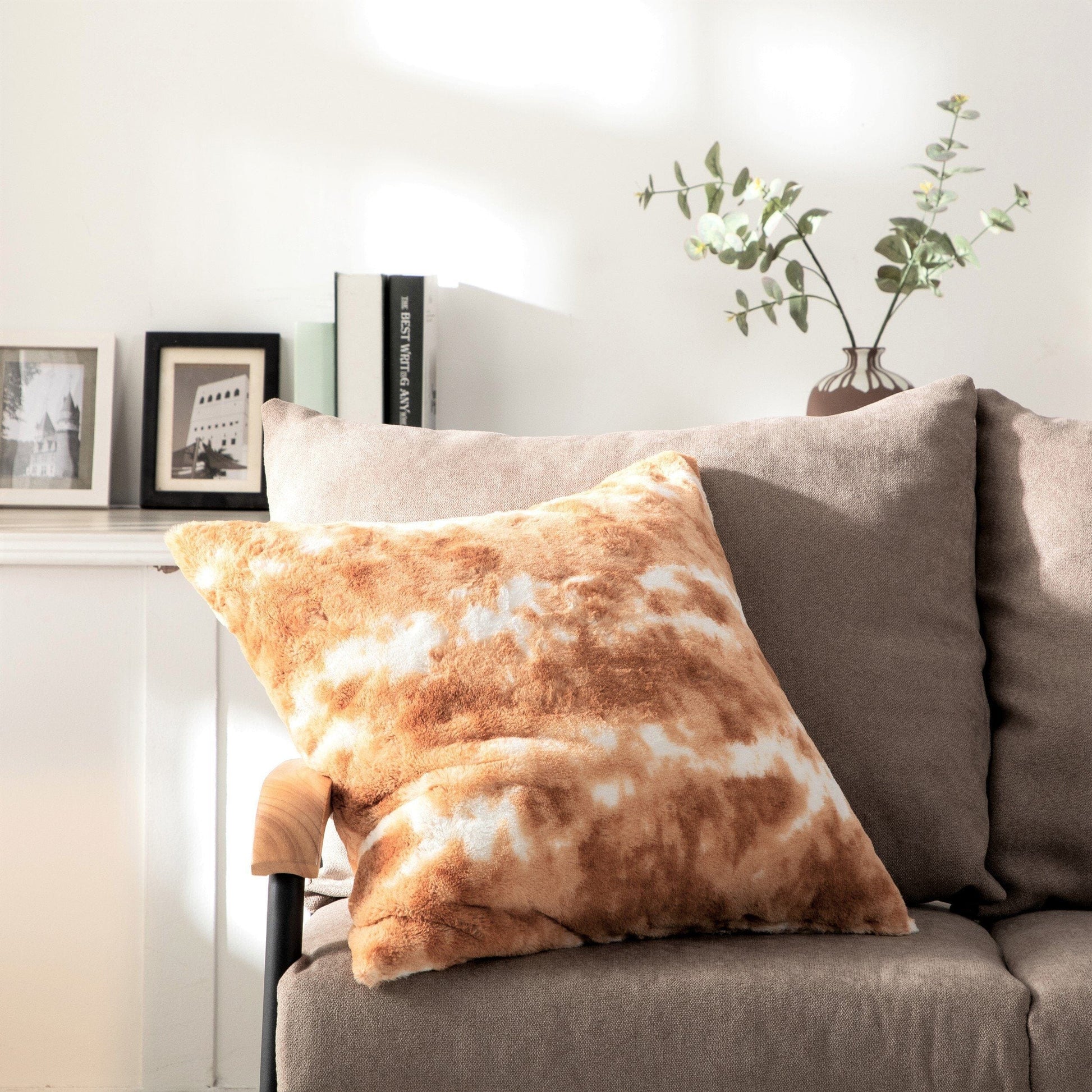 DaDa Bedding Pumpkin Orange Rabbit Faux Fur Luxury Throw Pillow